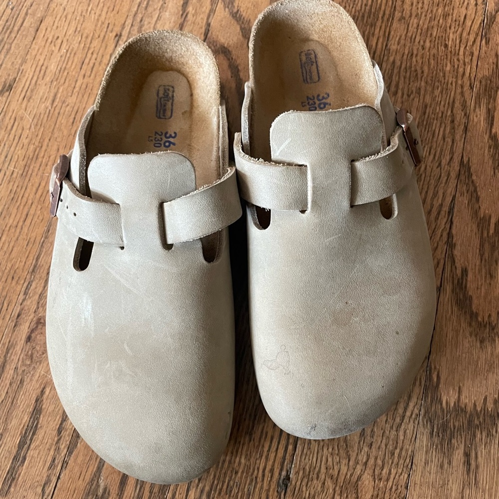 Womens Boston Birkenstocks size 36